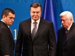 Янукович бежал с Полежай, Пшонкой и Захарченко - охрана