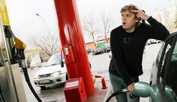 Бензин в РФ может подорожать до 100 рублей за литр