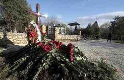 Януковича-младшего похоронили на военном кладбище за героизм 