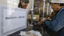 Народным депутатам СССР увеличат пенсию до 200 тысяч рублей
