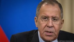 Почему Лондон в ответ на отравление Скрипаля не трогает олигархов из России? 
