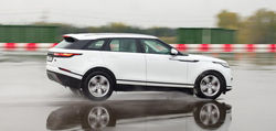 Velar – инновационный внедорожник от Range Rover 
