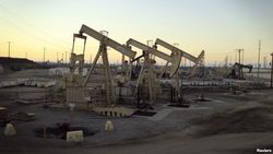 Эксперты уверены, что падение цен на нефть будет долгим и серьезным
