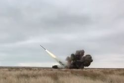 В Сети показали новое видео запуска украинской ракеты для РСЗО