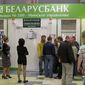 Валютно-девальвационная петля затягивается на шее экономики Беларуси