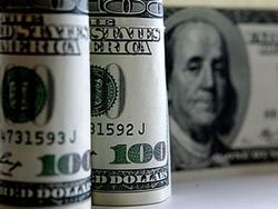 Курс доллара на Forex начал неделю с укрепления