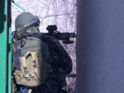 В Махачкале проходит спецоперация по захвату боевика, причастного к теракту в Волгограде 