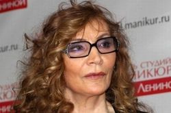 Целительница Джуна рассказала, как в кровь подралась с Аллой Пугачевой