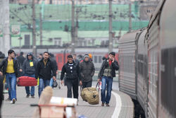 Новая власть Узбекистана повернулась лицом к своим гастарбайтерам в России