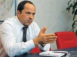 Группу "перебежчиков" из фракции ПР может возглавить Тигипко