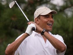 Обама завершил 2014 год тем, чем его и начал – игрой в гольф