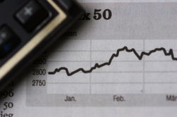 Курсы валют: в чем разница обзоров аналитиков и прогнозов трейдеров Forex