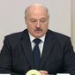 Лукашенко потребовал укрепить границу с Украиной