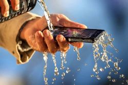 Водонепроницаемые смартфоны по 300 долларов появятся в 2015 году