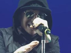 Солист Linkin Park Беннингтон совершил суицид