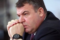 Россия: экс-министр Сердюков может отделаться штрафом за ущерб в размере 1,7 млн. долларов 