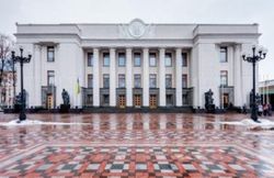 Рада возобновляет работу после майских каникул 