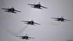 Почему в России регулярно падают Су-27?