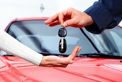 Какие авто премиального класса самые продаваемые