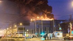 Пожар в ТРЦ "Зимняя вишня" в Кемерово