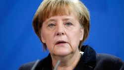 Меркель обещает финпомощь Греции только после реформ