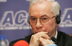 Николай Азаров