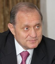 Янукович призвал увеличить инвестиции в Крым – Могилев