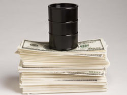 Инвесторам: цена на рынке нефти формирует нисходящий канал