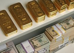 США и ЕС оказывают давление на рынок золота