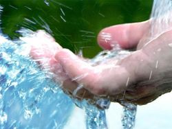 Ученые близки к разгадке живой и мертвой воды