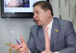 Депутат из ПР назвал срок премьерства Николая Азарова