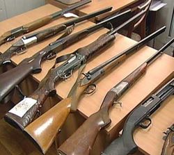 В Донецке провели добровольную сдачу оружия 