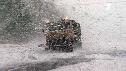 Снежный циклон ударил по центральным и южным регионам России