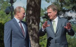 Сноуден до сих пор в транзитной зоне Шереметьево – Путин