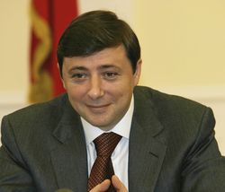 Александр Хлопонин