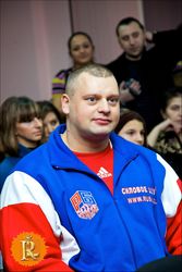 Русский Богатырь установил 2 новых мировых рекорда