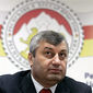 Кого уволил с должности президент Южной Осетии?