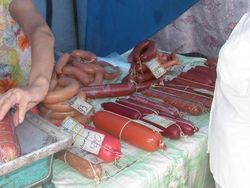 Как в Таджикистане борятся с некачественными продуктами?