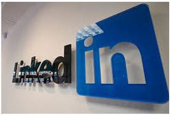 Linkedin оценила Facebook в более чем $3 млрд