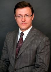Д. Азаров