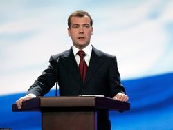 Какую позицию России по отношению к ШОС представил Медведев?