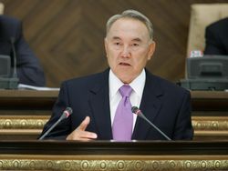 Президент Казахстана утвердил госбюджет