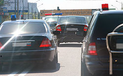 Мерседес руководителя аппарата Госдумы попал в аварию