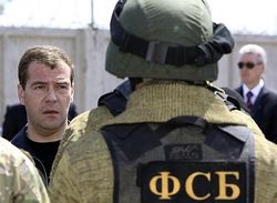 Медведев приказал спецслужбам уничтожать террористов