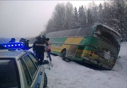 Причины аварии автобуса в Хакасии пока неизвестны