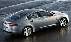 Как Jaguar обновил модель XF?