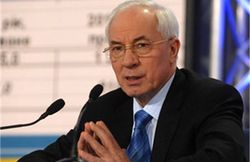 Азаров пообещал утилизационный сбор