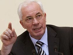 Азаров уверен, что чемпионат состоится