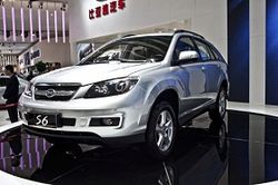 BYD S6