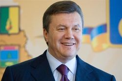 Янукович лично вручал награды